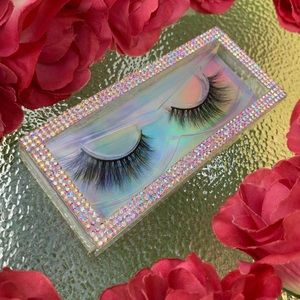Natural looking fake eyelashes 3D mink